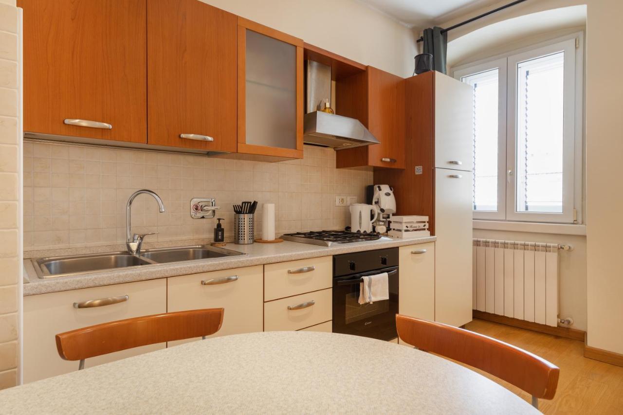 Rifugio Joyce, Comfort A Trieste Con Parcheggio Kültér fotó